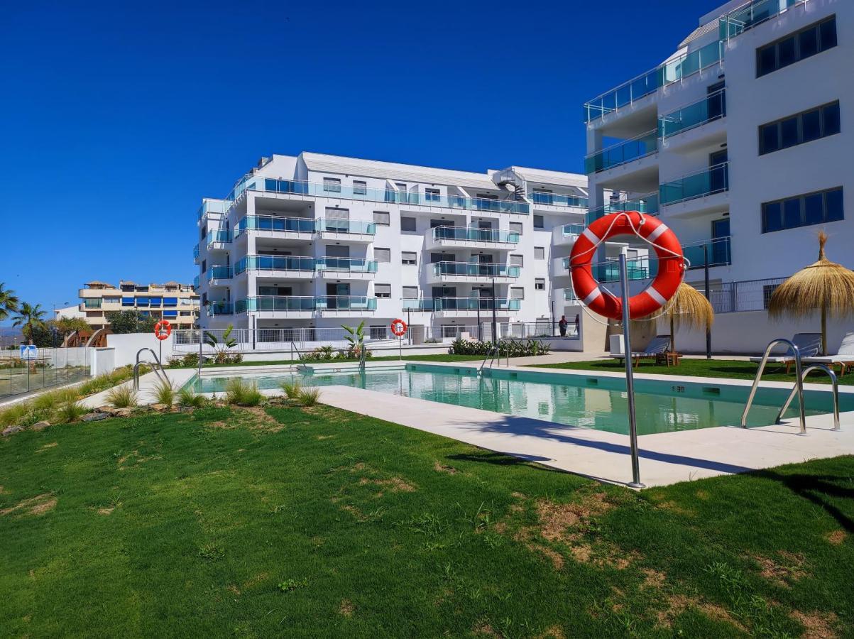 Espectacular Apartamento En Primera Linea De Playa Torrox Exterior photo